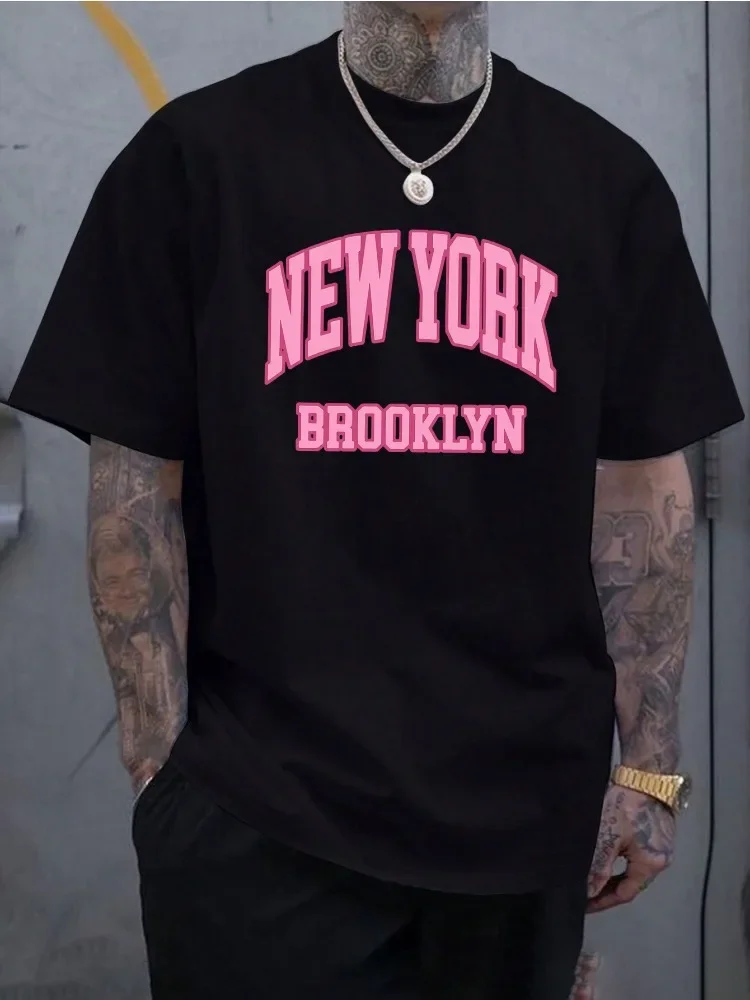 Street Fashion In New York - T-shirt d'été en coton à manches