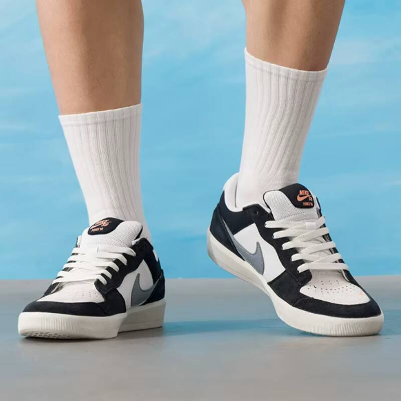 Chaussures de skate rétro bass - Street Fashion Nike avis et prix